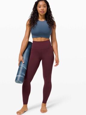 Lululemon Align Pant 28"
Cassis 10